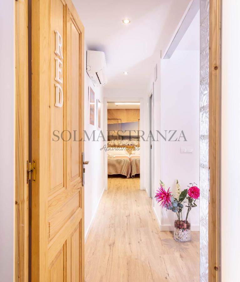 Blue & Red By Sol Maestranza Apartamento Málaga Exterior foto