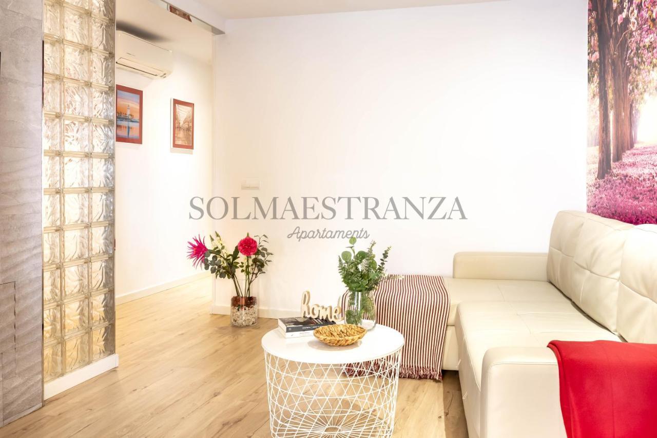 Blue & Red By Sol Maestranza Apartamento Málaga Exterior foto